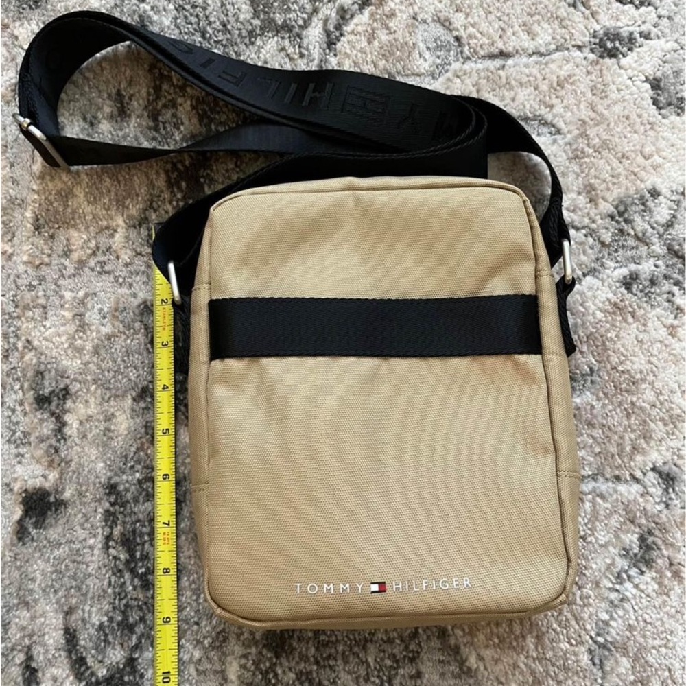 TOMMY HILFIGER MEN’S CROSSBODY BAG